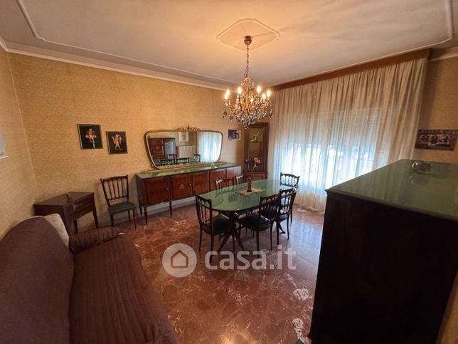 Appartamento in residenziale in Viale delle Querce