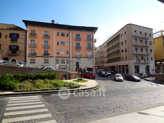 Appartamento in residenziale in Piazza Papiniano