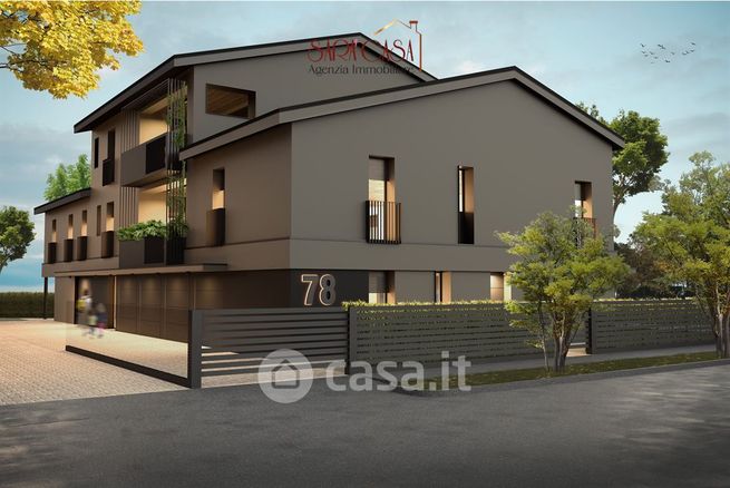 Casa bi/trifamiliare in residenziale in 