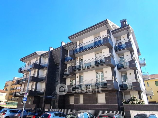Appartamento in residenziale in Via Piave 12