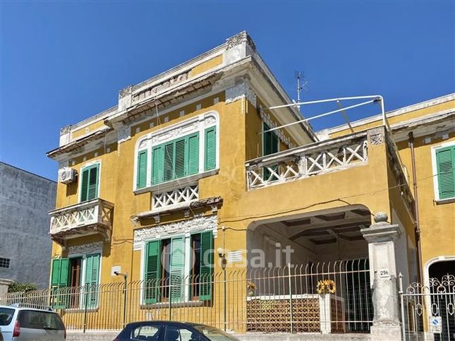 Villa in residenziale in Via Nazionale