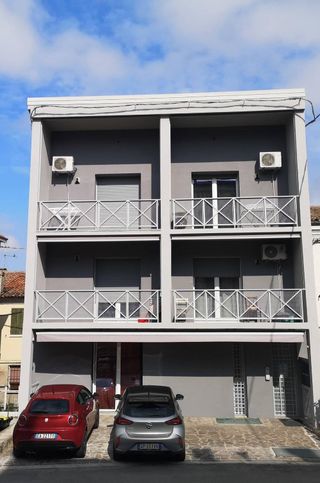 Appartamento in residenziale in Via Antonio Pironi 44