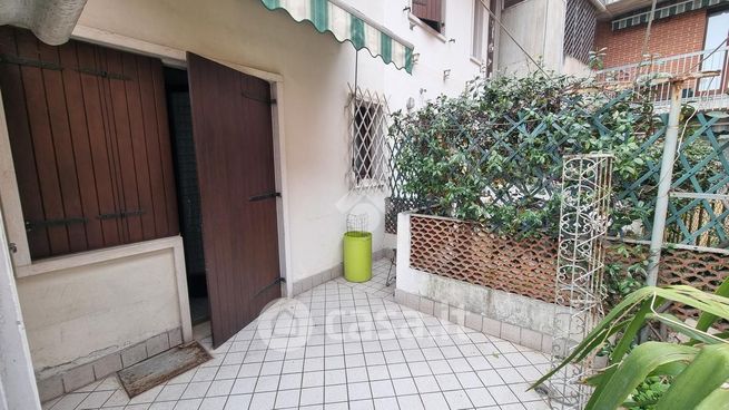 Rustico/casale in residenziale in Vicolo Cortili 14