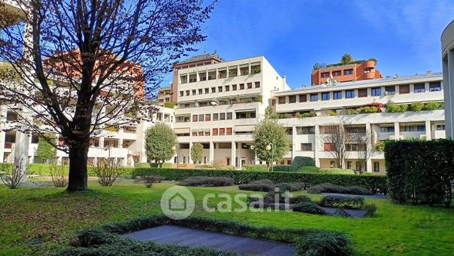 Appartamento in residenziale in Via Angelo Ramazzotti 24