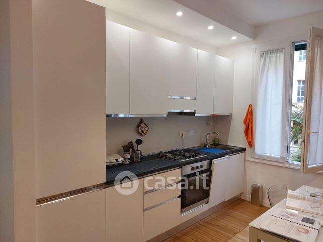 Appartamento in residenziale in Via Salento 14