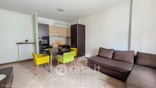 Appartamento in residenziale in Via Statuto 32