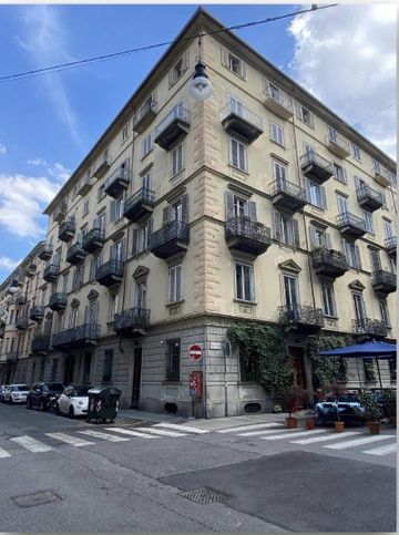 Appartamento in residenziale in Via San Quintino 19