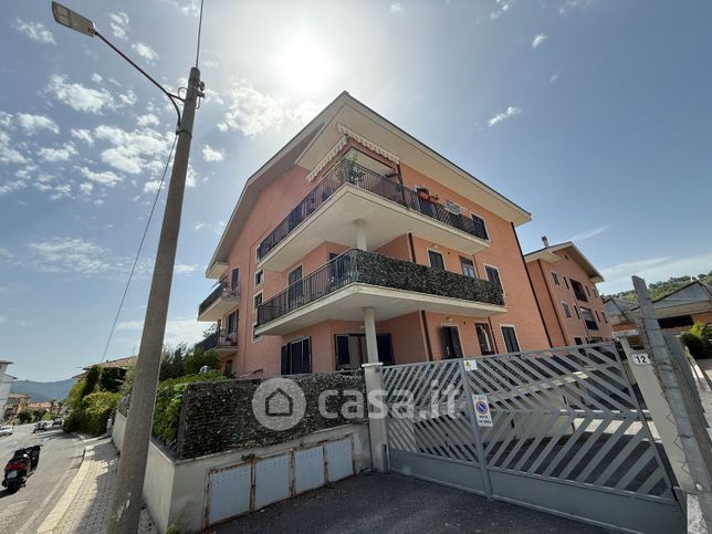 Appartamento in residenziale in Via Lisciano 12