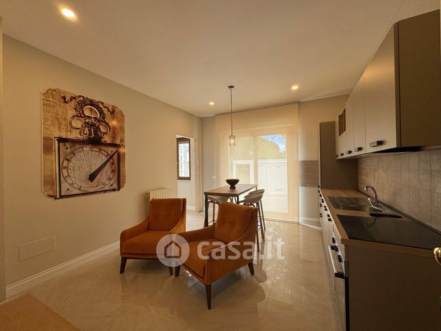 Appartamento in residenziale in Via Sen. Arturo Perugini 7