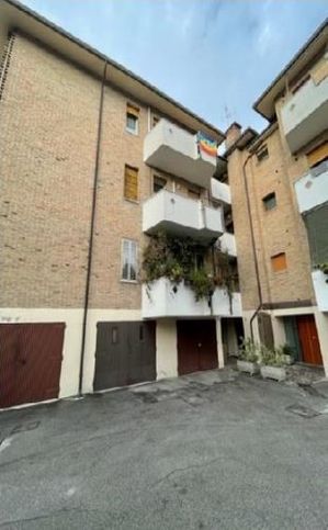 Casa indipendente in residenziale in Via Sorio 81 -77