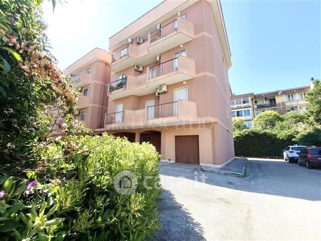 Appartamento in residenziale in Largo Silvestro Lega
