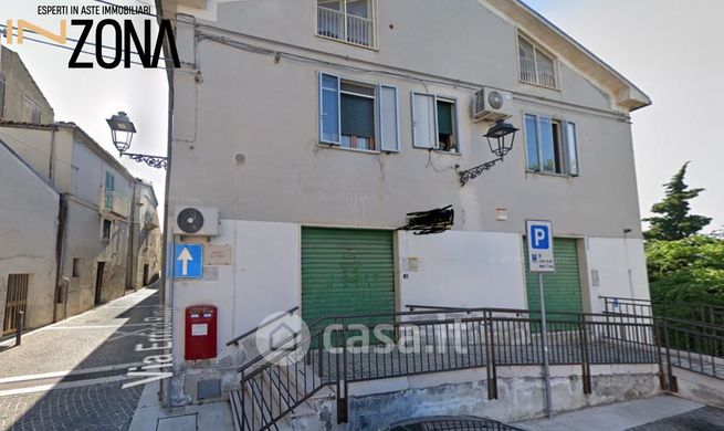 Capannone in commerciale in Via Errico Ruggieri 39