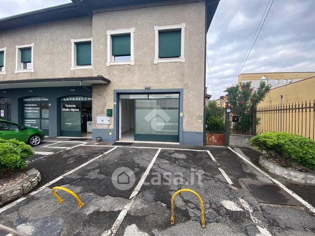 Ufficio in commerciale in Via Giuseppe Zanardelli 72