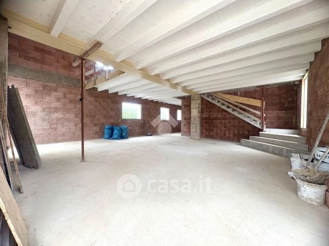 Villetta a schiera in residenziale in Via Cesare Crescente