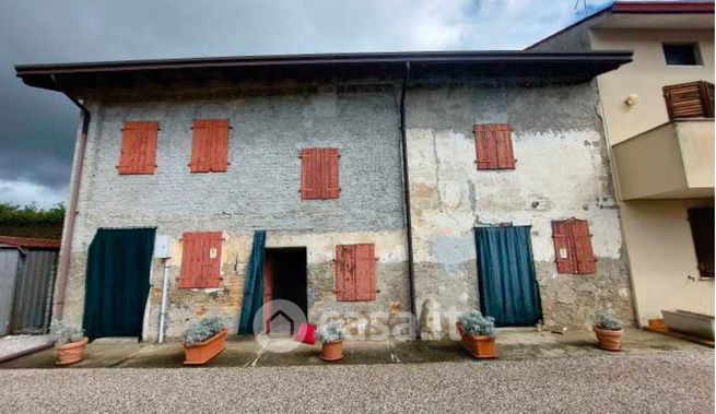 Villetta a schiera in residenziale in Via Conciliazione 42