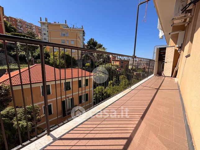 Appartamento in residenziale in Via Pica 9