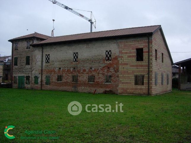 Rustico/casale in residenziale in Via Monte Cervino