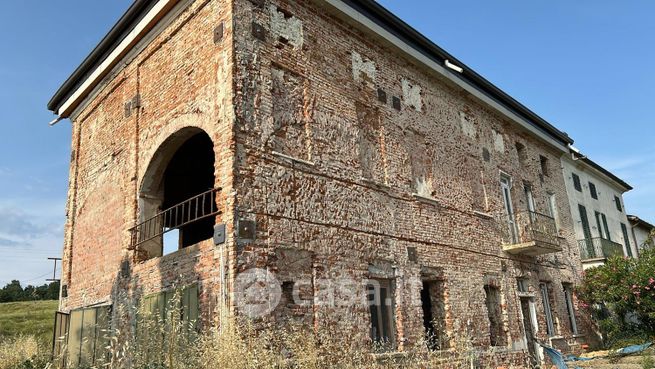 Rustico/casale in residenziale in Valmadonna