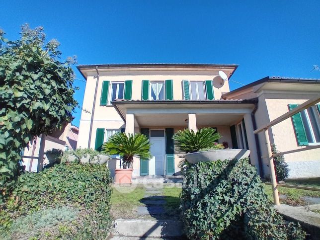 Villa in residenziale in Via dei Pollaioli 79