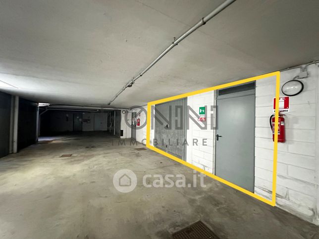 Garage/posto auto in residenziale in Via Gianluigi Zucchi