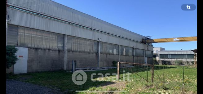 Capannone in commerciale in Via Antonio Meucci 9