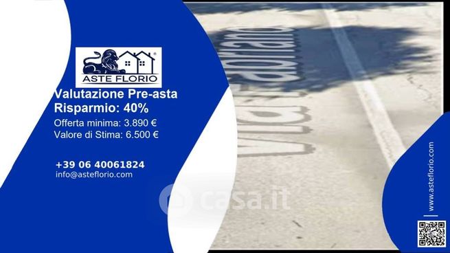 Box/posto auto in residenziale in Via Fabriano 27