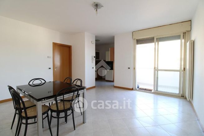 Appartamento in residenziale in Via del Carso 37