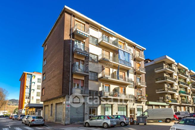 Appartamento in residenziale in Via Monte Bianco 32