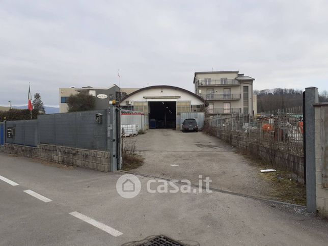 Capannone in commerciale in Cascina Sant' Isidoro 36