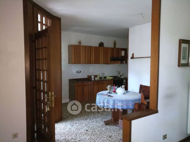 Appartamento in residenziale in Via Achille Grandi