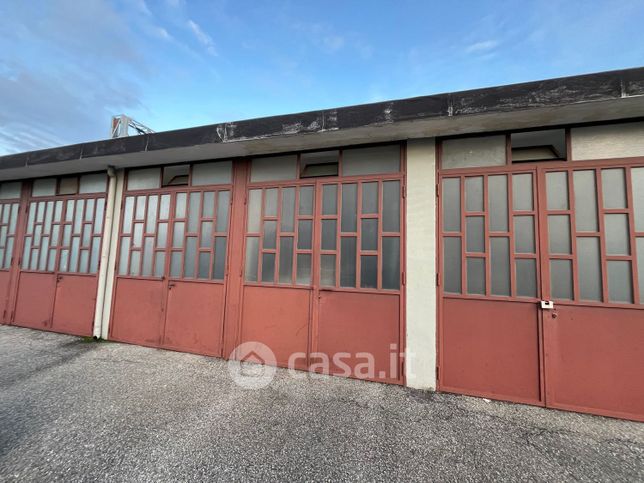 Garage/posto auto in residenziale in Via Torino 119