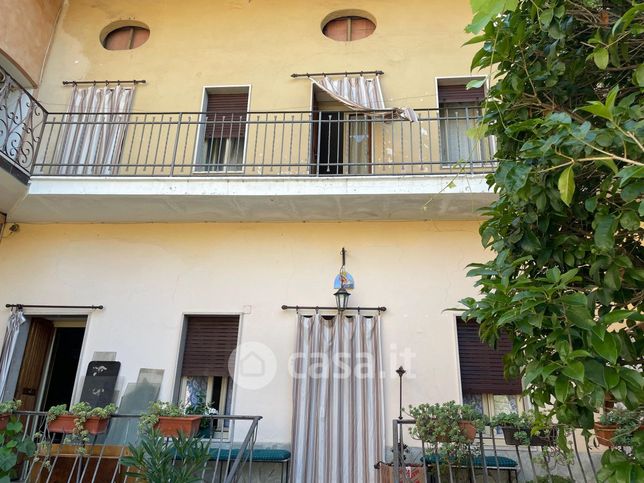 Casa indipendente in residenziale in Via Regia Antica