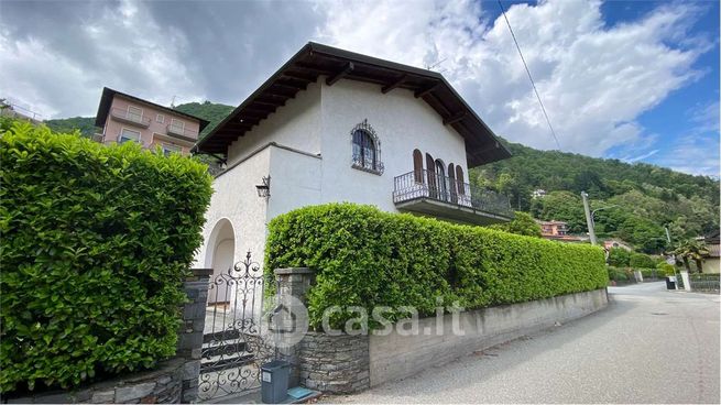 Villa in residenziale in Via Madonna delle Grazie