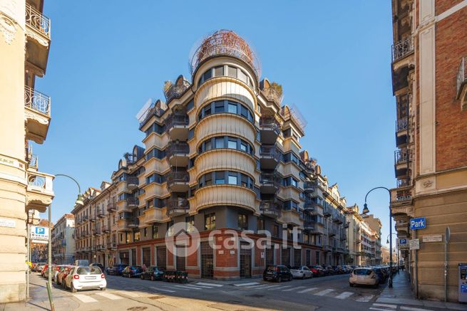 Ufficio in commerciale in Via Vincenzo Vela