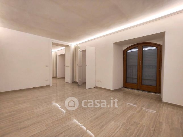 Appartamento in residenziale in Via Cesare Battisti