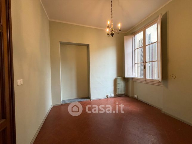 Ufficio in commerciale in 