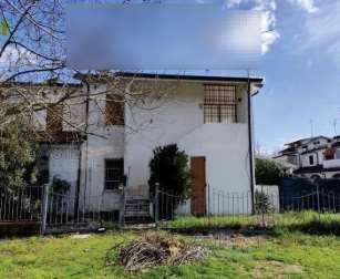 Appartamento in residenziale in Via delle Nebulose 2