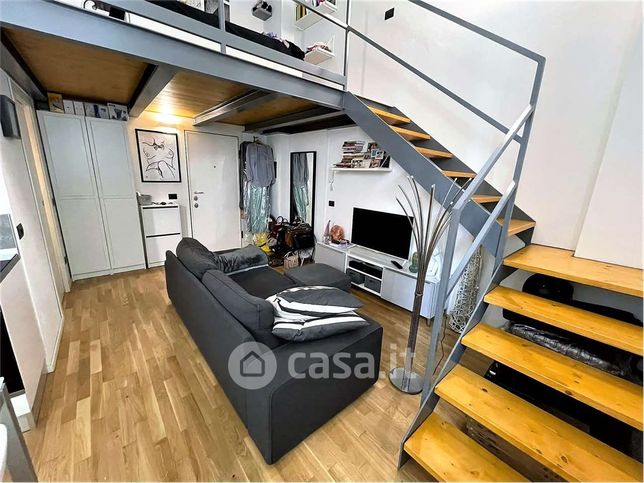 Loft in residenziale in Via Luisa Sanfelice 3