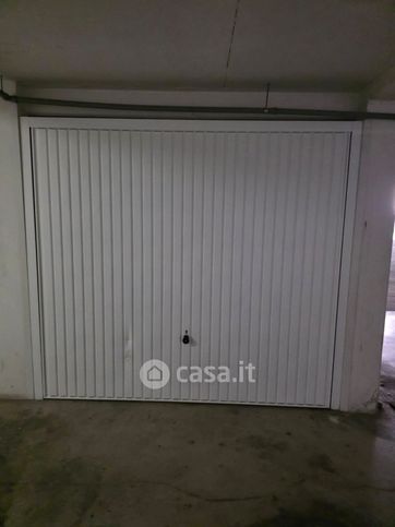 Box/posto auto in residenziale in A.Gramsci 30