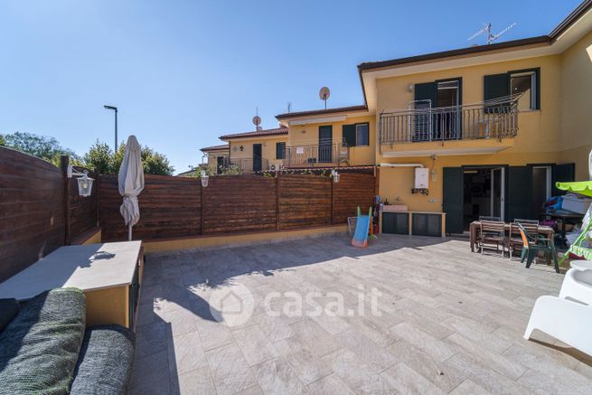 Villetta a schiera in residenziale in Via Arancio