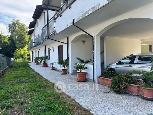 Appartamento in residenziale in Via Oltrona