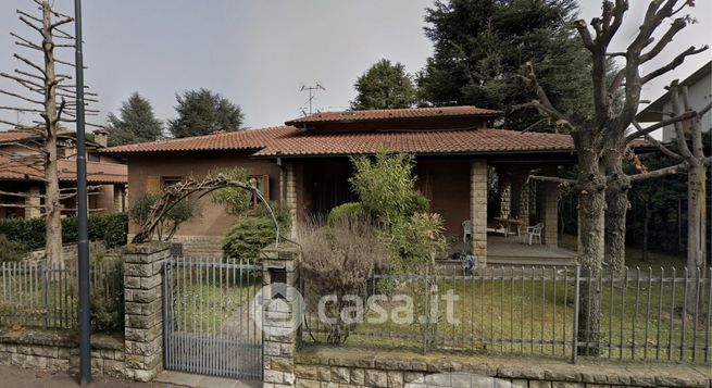 Villa in residenziale in Via Leonardo da Vinci