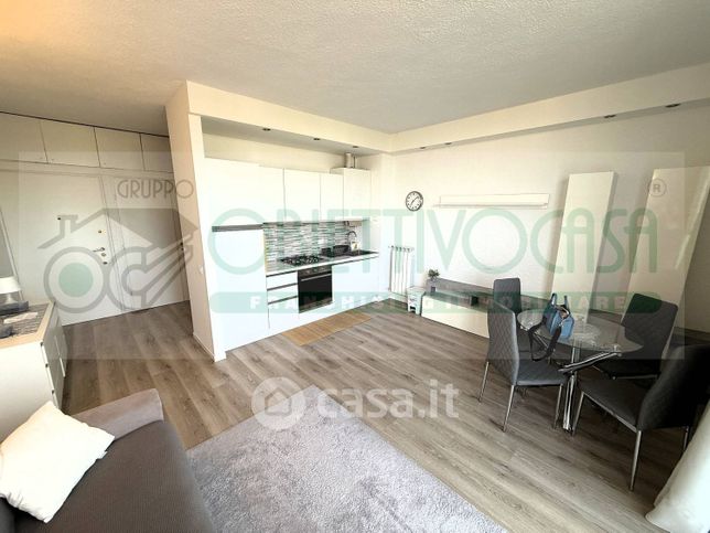 Appartamento in residenziale in Via Giambattista Pergolesi 5