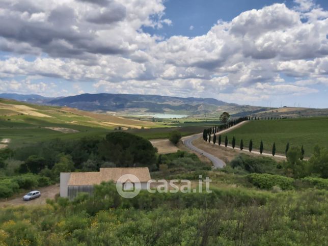 Rustico/casale in residenziale in Strada Statale 188