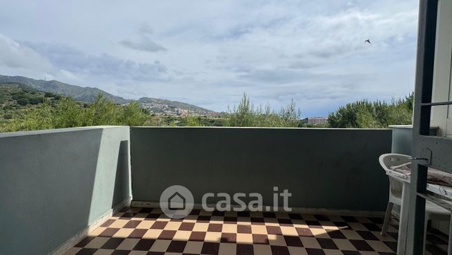 Appartamento in residenziale in Salita Tre Monti