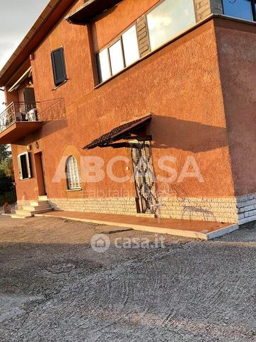 Appartamento in residenziale in Via Appia Nord