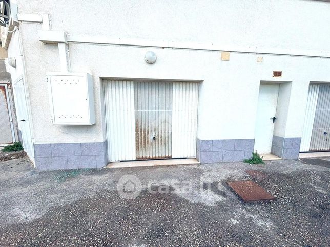 Box/posto auto in residenziale in Via Andrea Doria 14