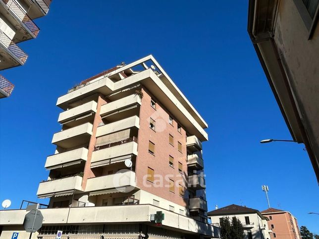 Appartamento in residenziale in Via Vittorio Arconti 21