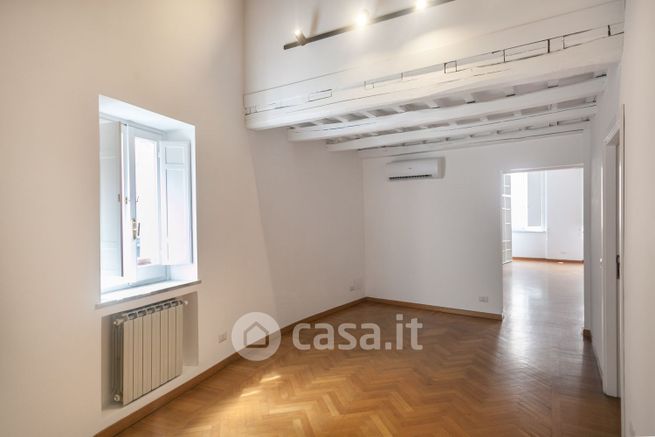 Attico/mansarda in residenziale in Via del Portico d'Ottavia