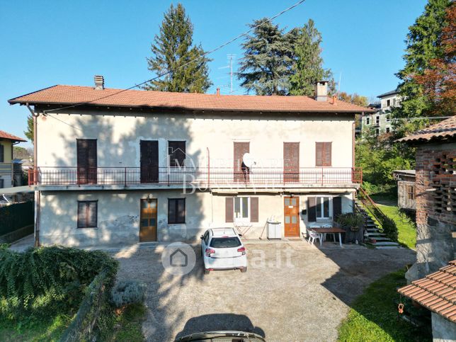 Casa indipendente in residenziale in Via Castagnevizza